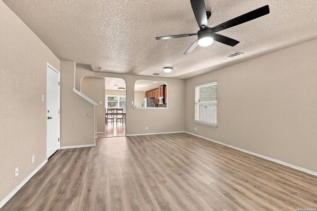 330 ANN DR, Converse, TX 78109