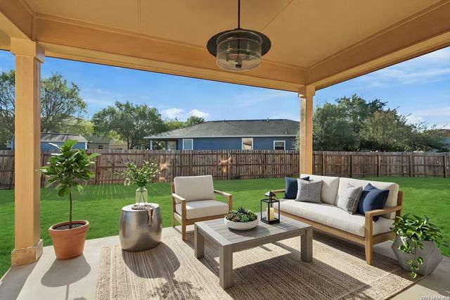 330 ANN DR, Converse, TX 78109