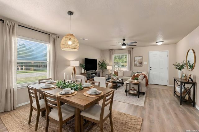 330 ANN DR, Converse, TX 78109