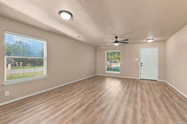 330 ANN DR, Converse, TX 78109