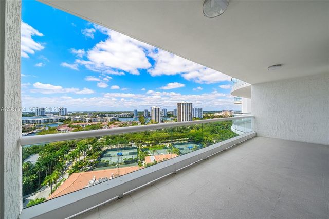 6000 Island Boulevard 1703, Aventura, FL 33160