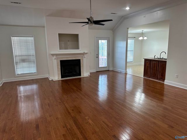 228 Tanner Point Drive, New Market, AL 35761