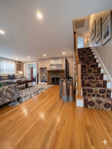 410 Marrett Rd, Lexington, MA 02421