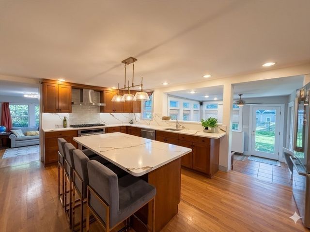 410 Marrett Rd, Lexington, MA 02421