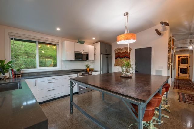 22855 Chianti Rd, Geyserville, CA 95441