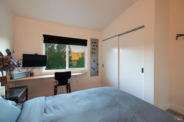 22855 Chianti Rd, Geyserville, CA 95441