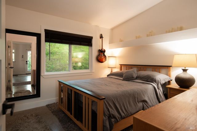 22855 Chianti Rd, Geyserville, CA 95441