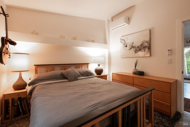 22855 Chianti Rd, Geyserville, CA 95441