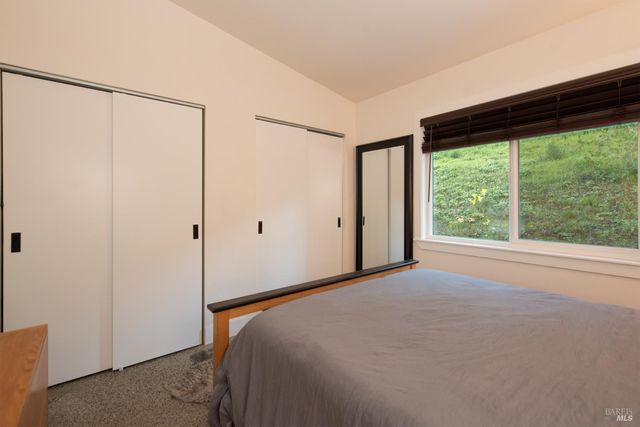 22855 Chianti Rd, Geyserville, CA 95441