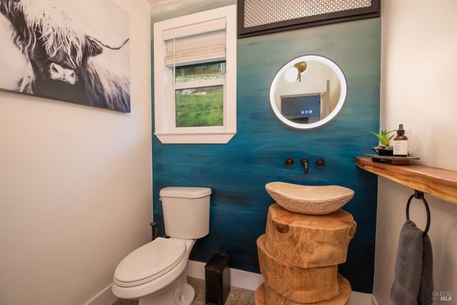 22855 Chianti Rd, Geyserville, CA 95441