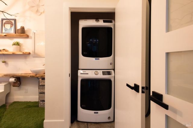 22855 Chianti Rd, Geyserville, CA 95441