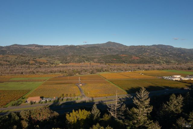 22855 Chianti Rd, Geyserville, CA 95441