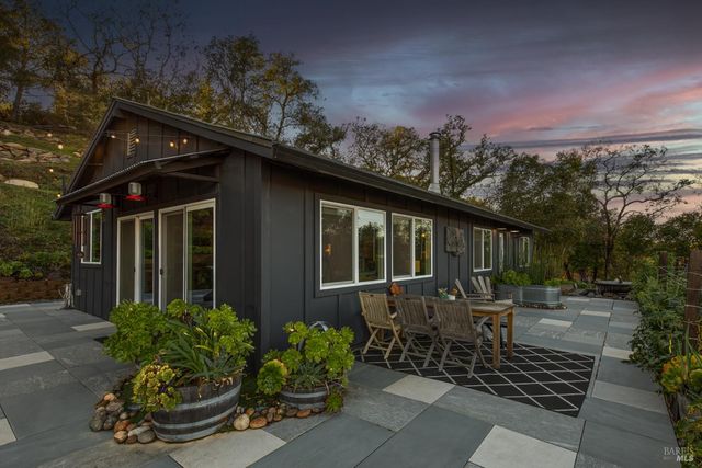 22855 Chianti Rd, Geyserville, CA 95441