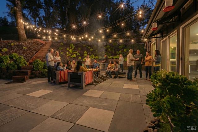 22855 Chianti Rd, Geyserville, CA 95441