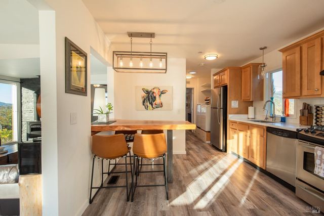 22855 Chianti Rd, Geyserville, CA 95441