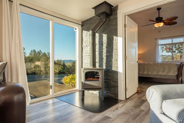 22855 Chianti Rd, Geyserville, CA 95441