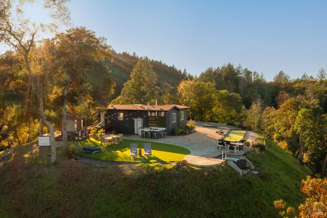 22855 Chianti Rd, Geyserville, CA 95441