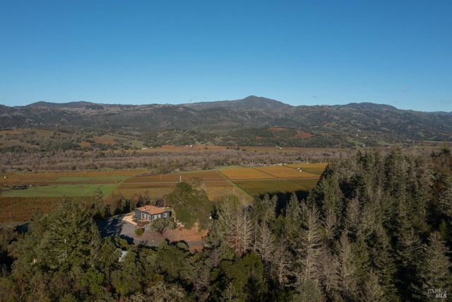 22855 Chianti Rd, Geyserville, CA 95441