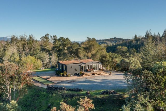 22855 Chianti Rd, Geyserville, CA 95441
