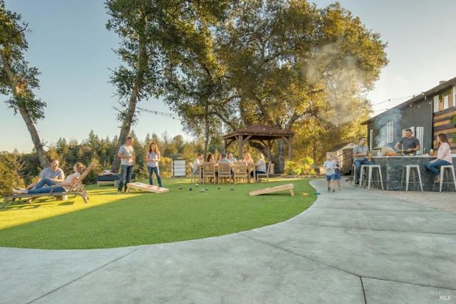 22855 Chianti Rd, Geyserville, CA 95441