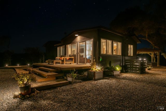 22855 Chianti Rd, Geyserville, CA 95441