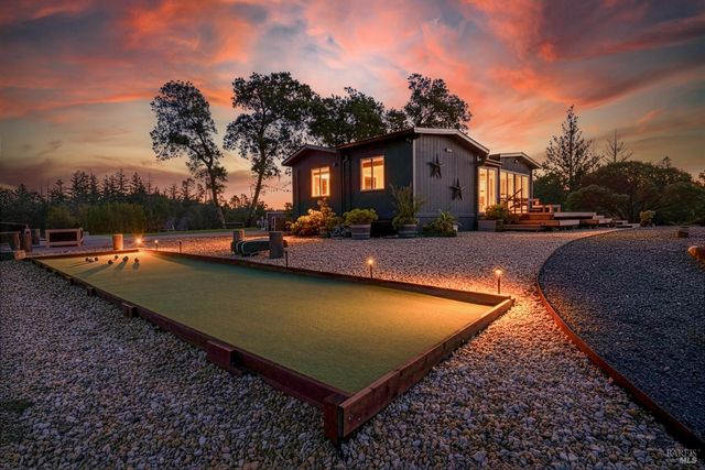 22855 Chianti Rd, Geyserville, CA 95441