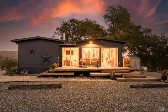 22855 Chianti Rd, Geyserville, CA 95441