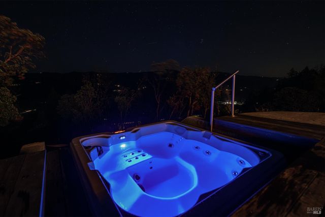 22855 Chianti Rd, Geyserville, CA 95441