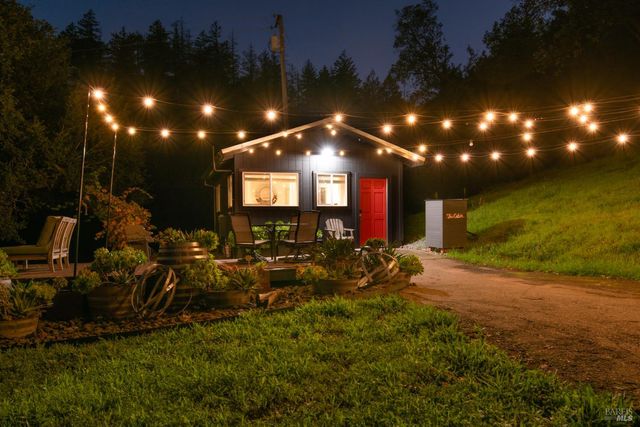 22855 Chianti Rd, Geyserville, CA 95441