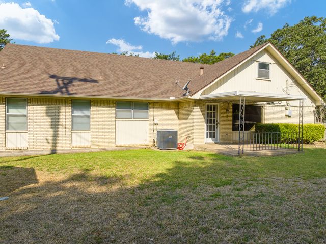 2621 Arroyo Road, Waco, TX 76710