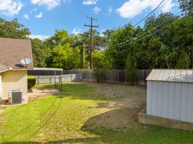 2621 Arroyo Road, Waco, TX 76710