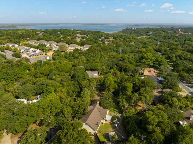 2621 Arroyo Road, Waco, TX 76710