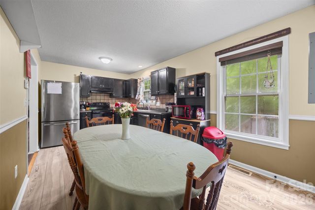 30 Seventh Street, York, SC 29745