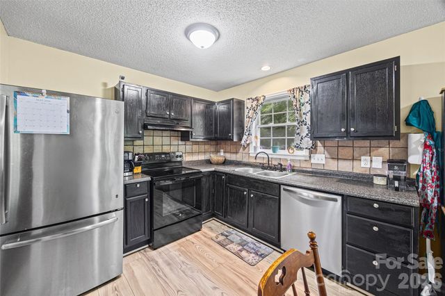 30 Seventh Street, York, SC 29745