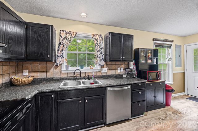 30 Seventh Street, York, SC 29745