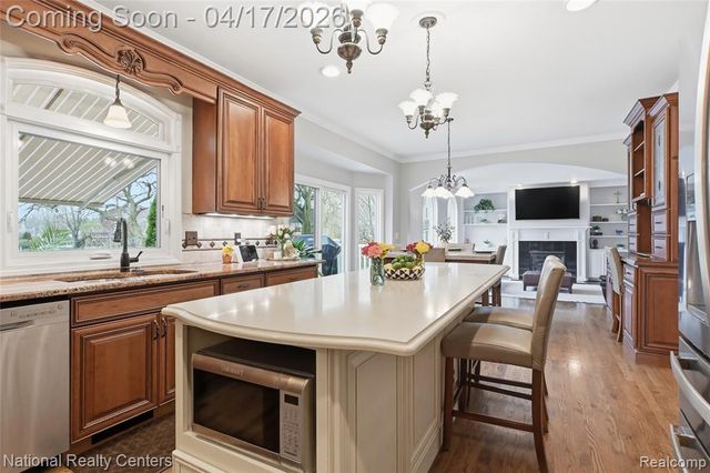 13365 Wendover Drive, Plymouth, MI 48170