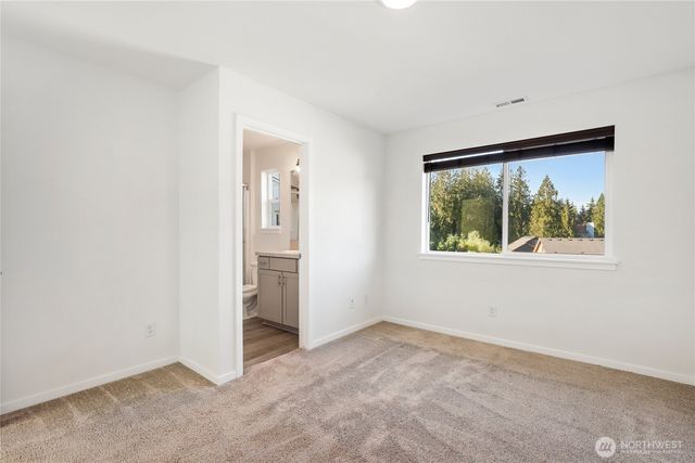 934 NW Highgarden Drive, Bremerton, WA 98311