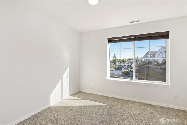 934 NW Highgarden Drive, Bremerton, WA 98311