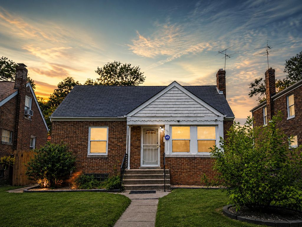 3776 Buchanan Street, Gary, IN 46408