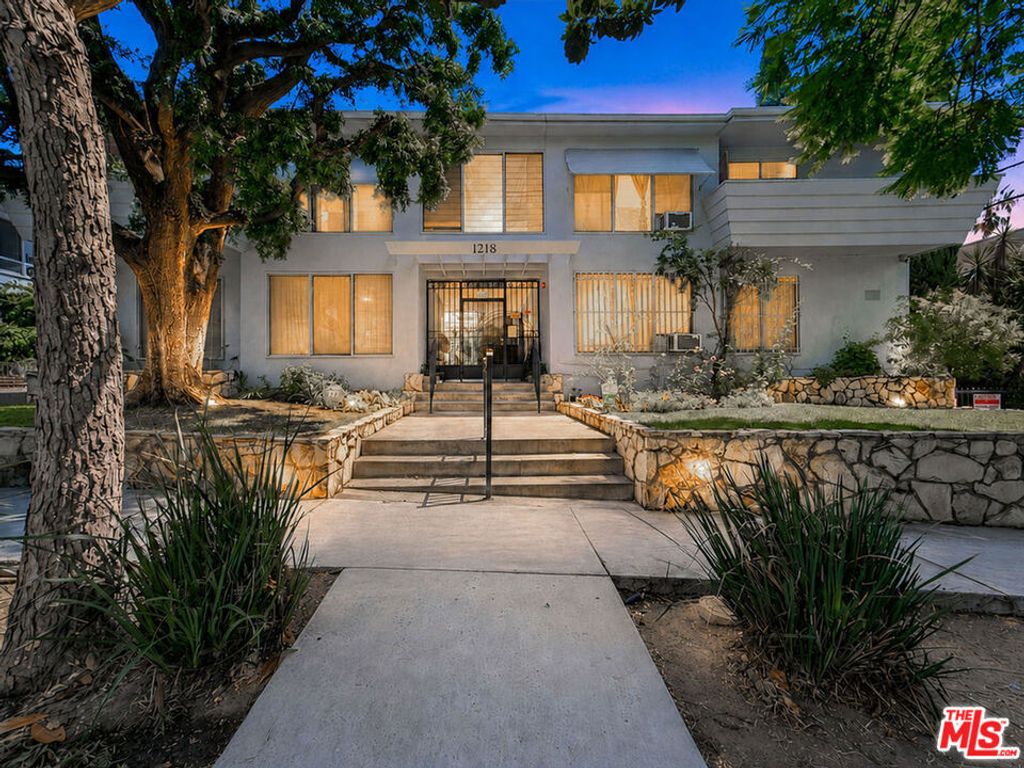 1218 N Laurel Avenue, West Hollywood, CA 90046 — exterior