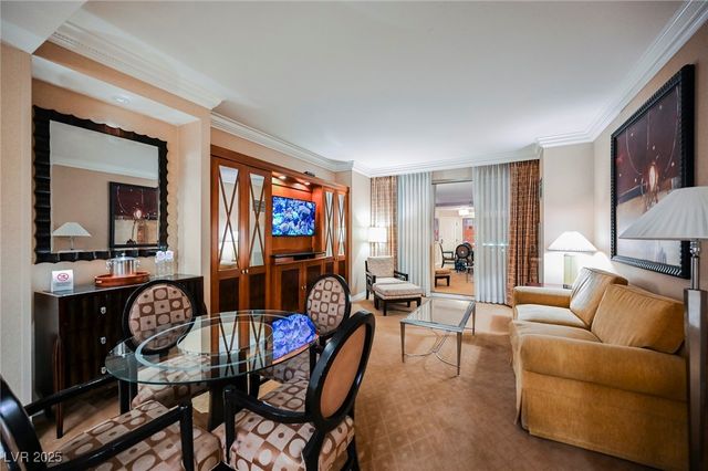 135 HARMON Avenue 920, Las Vegas, NV 89109