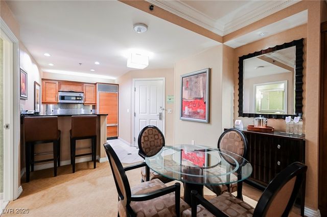 135 HARMON Avenue 920, Las Vegas, NV 89109