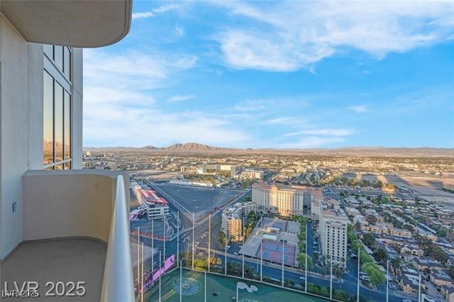 135 HARMON Avenue 920, Las Vegas, NV 89109