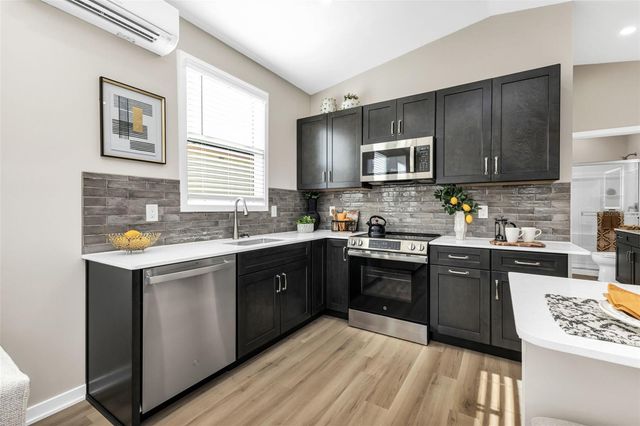 6165 TALON BAY DRIVE 139, North Port, FL 34287