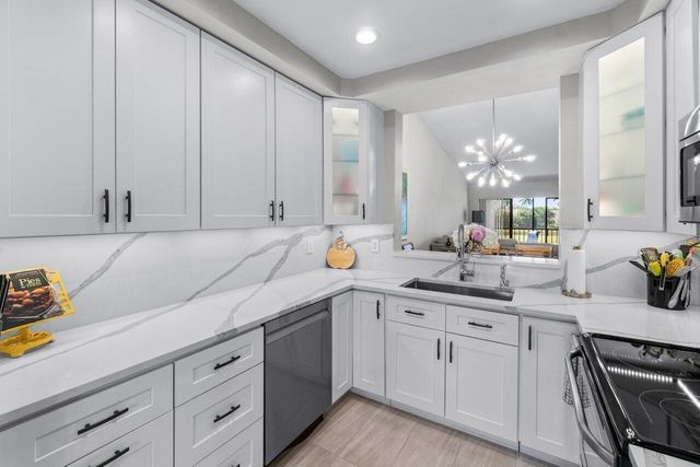 5120 Golfview Court 1722, Delray Beach, FL 33484