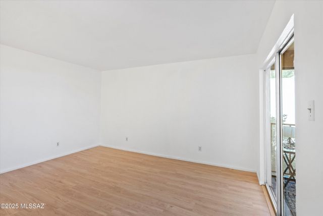 1600 N Wilmot Rd Unit 244, Tucson, AZ 85712