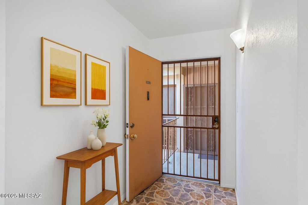 1600 N Wilmot Rd Unit 244, Tucson, AZ 85712