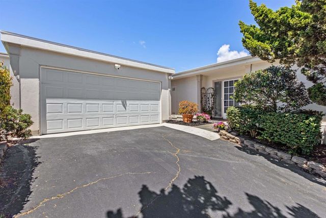 3747 VISTA CAMPANA SOUTH 103, Oceanside, CA 92057