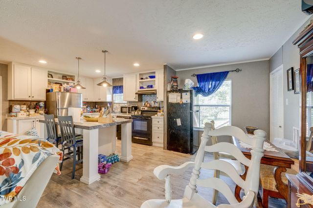 1512 Bloomingdale Road, Kingsport, TN 37660