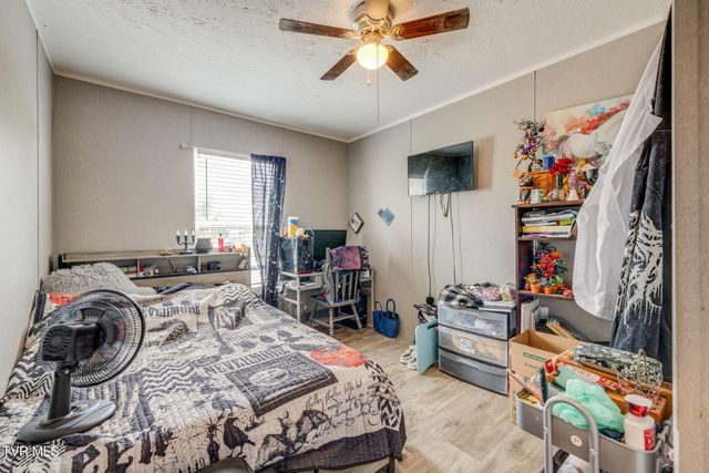 1512 Bloomingdale Road, Kingsport, TN 37660